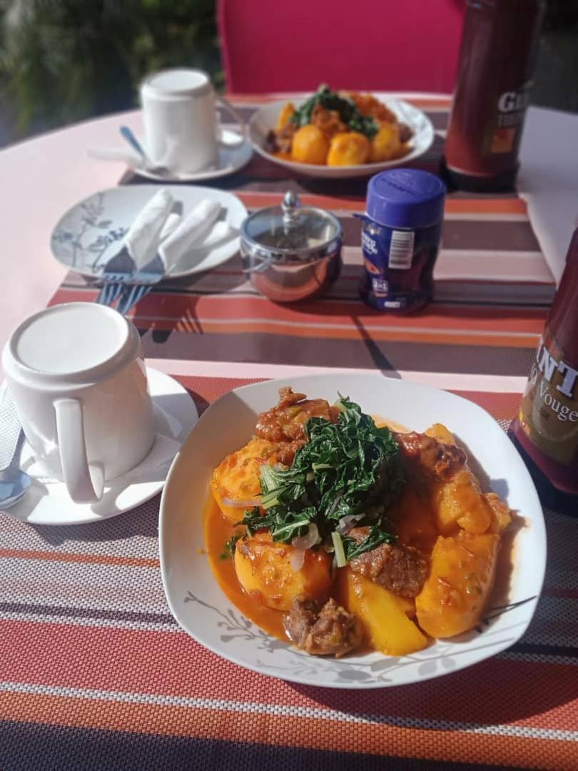 Riverside Resort Hotel Kabale Eksteriør billede
