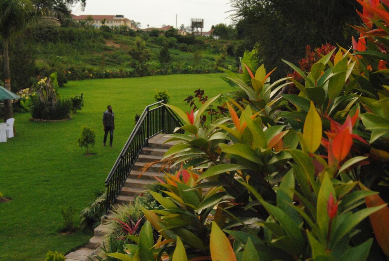 Riverside Resort Hotel Kabale Eksteriør billede