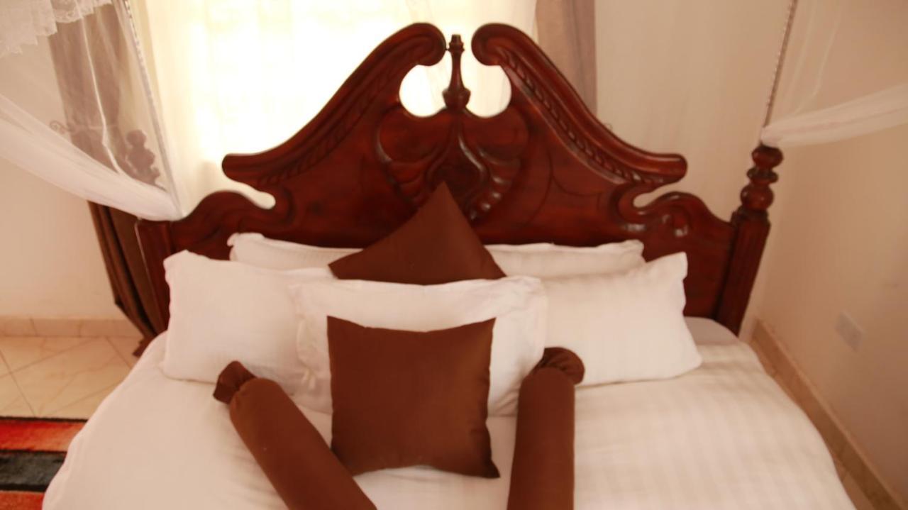 Riverside Resort Hotel Kabale Eksteriør billede