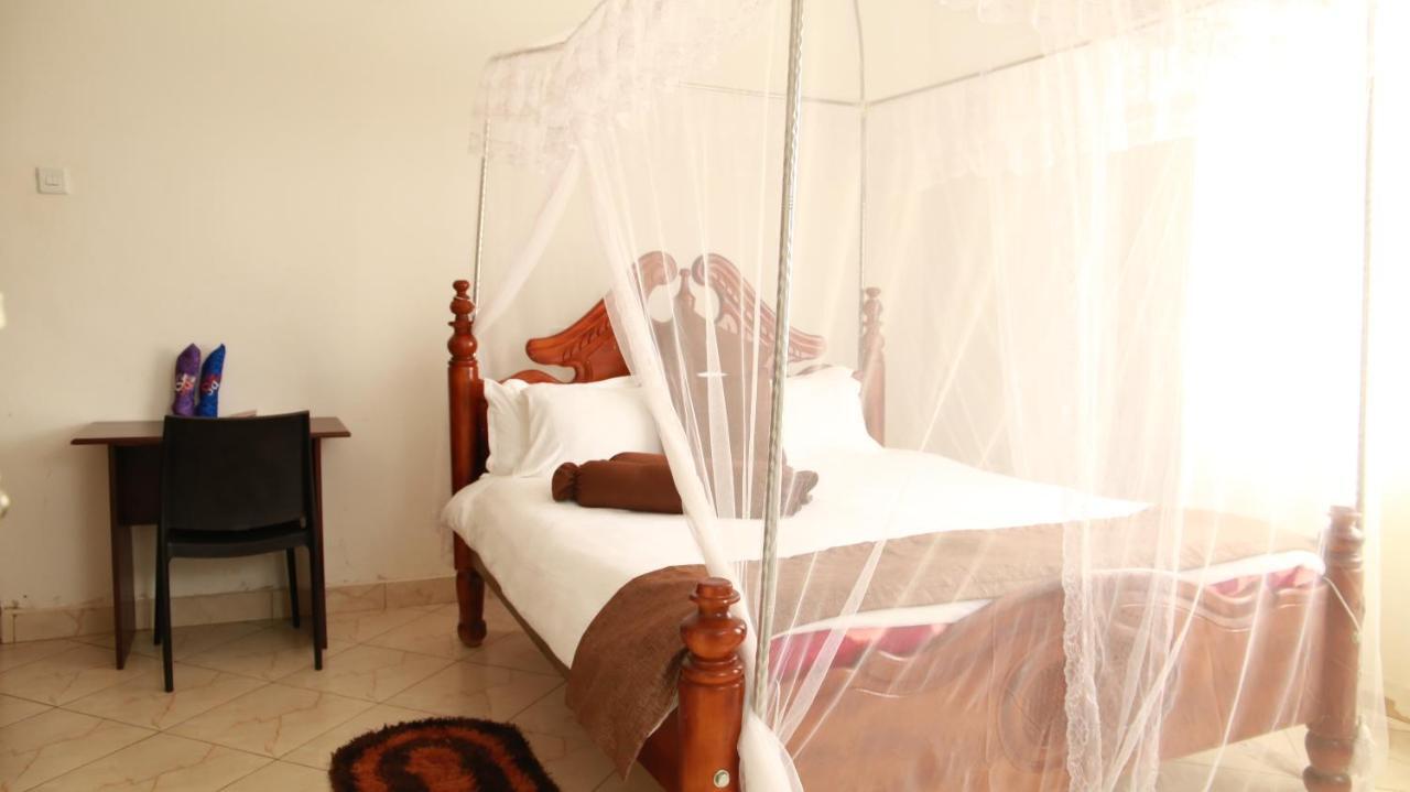 Riverside Resort Hotel Kabale Eksteriør billede