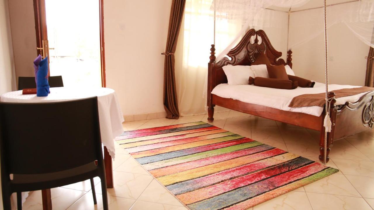 Riverside Resort Hotel Kabale Eksteriør billede