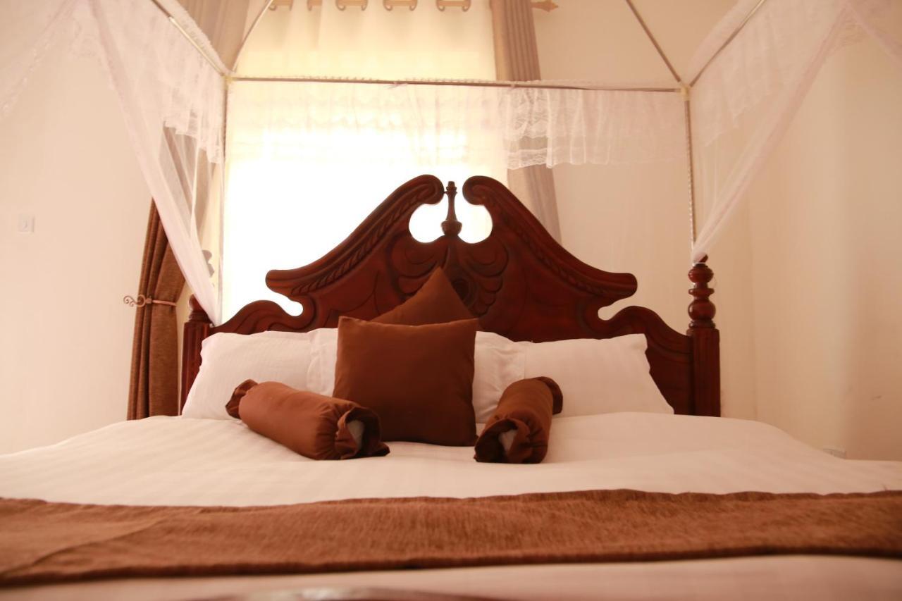 Riverside Resort Hotel Kabale Eksteriør billede